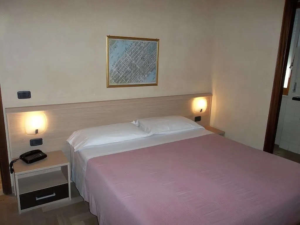Hotel Bacco Rooms&Breakfast Pietra Ligure