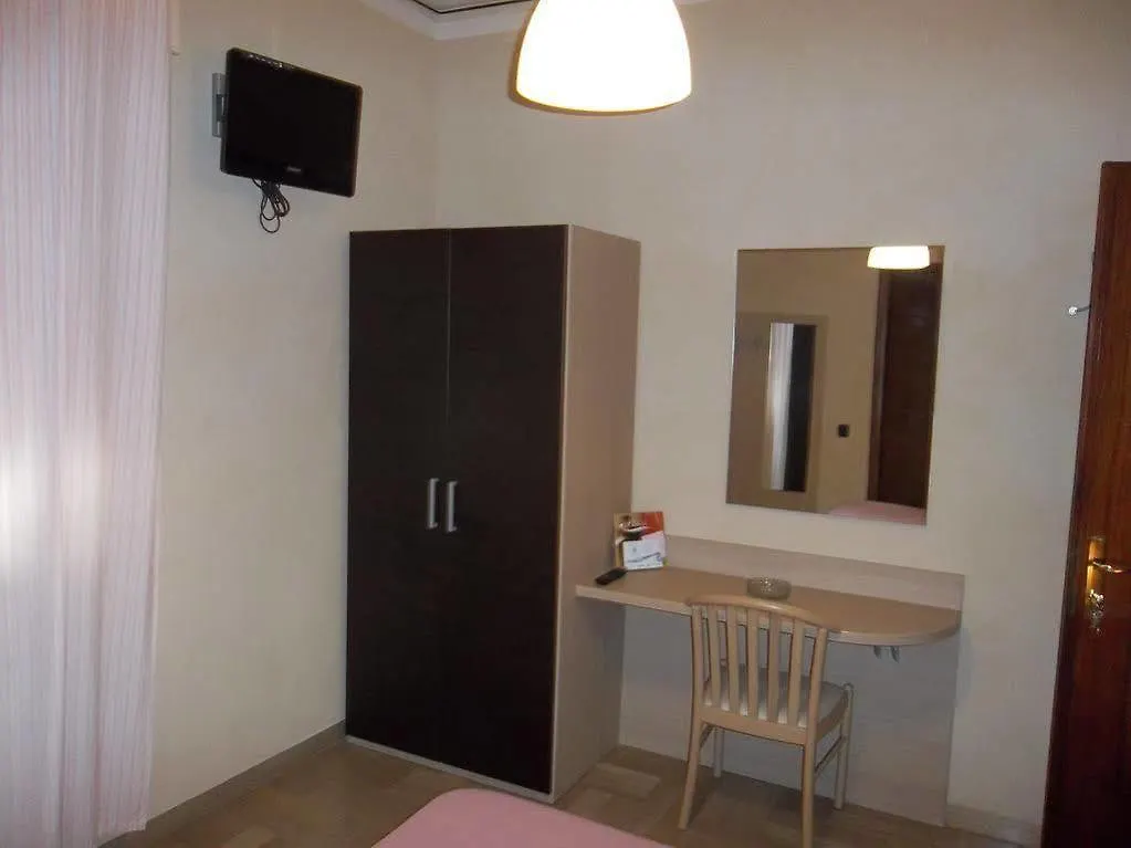 Hotel Bacco Rooms&Breakfast Pietra Ligure 2*,